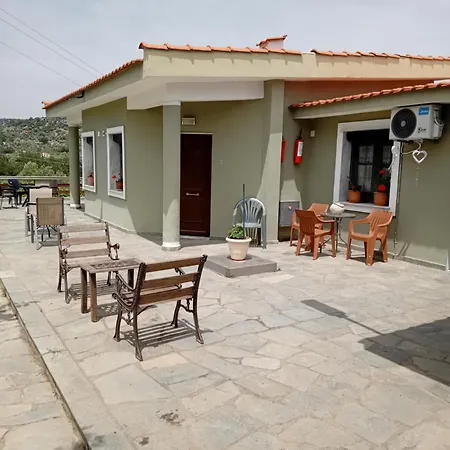 Giola Aparments And 2 Apartament *