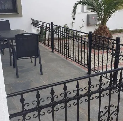 Giola Aparments And 2 *