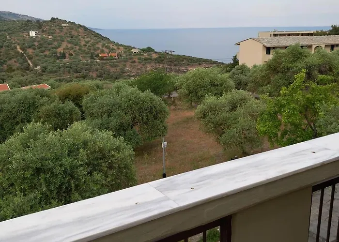 Giola Aparments And 2 Apartament Astris