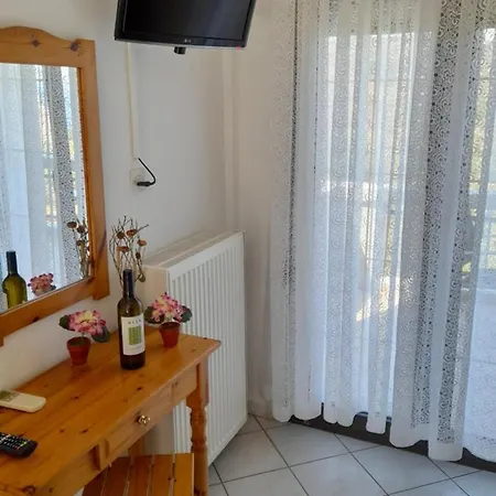 Giola Aparments And 2 * Астрис