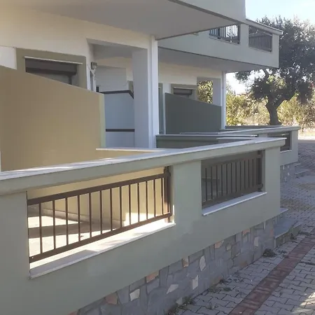 Giola Aparments And 2 * Астрис