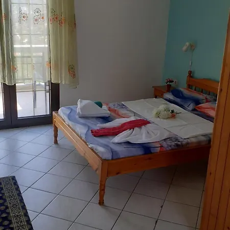 Giola Aparments And 2 Apartament Astris