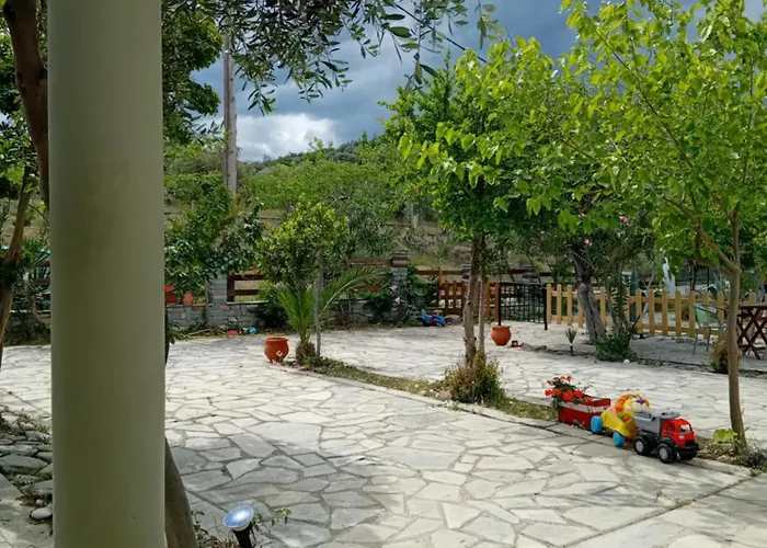 Appartement Giola Aparments And 2 Astris