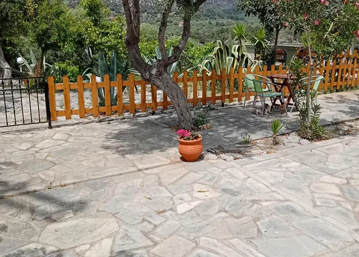 Giola Aparments And 2 *